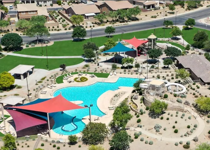 Holiday home New 4br Pool, Golf Skydive Az Casa Grande
