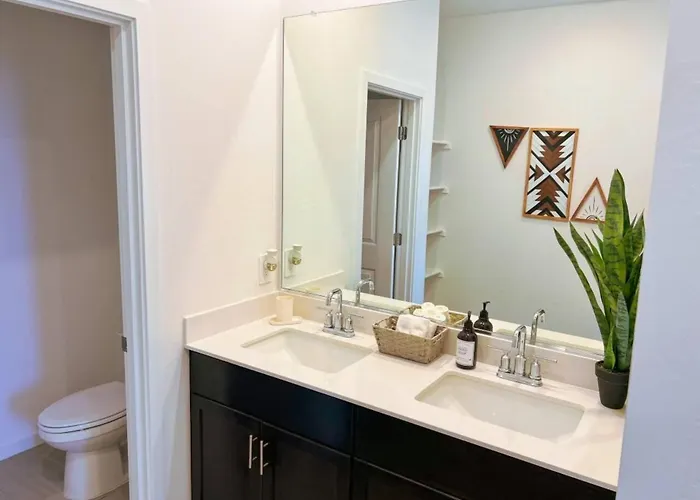 New 4br Pool, Golf Skydive Az Holiday home *